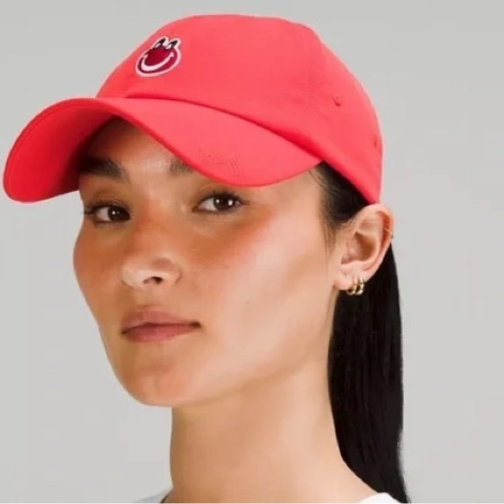 lululemon BE HAPPY baller hat